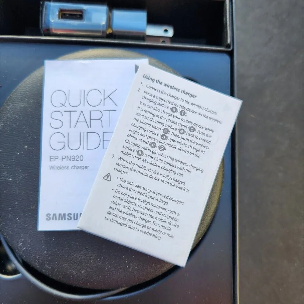 Samsung Qi OEM Fast Charge Wireless Phone Charging Convertible Stand EP-PG950